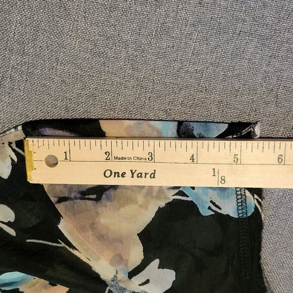 Simply Vera Wang Sheer Overlay Blouse Womens XL Black Floral Latered Top - Picture 11 of 13